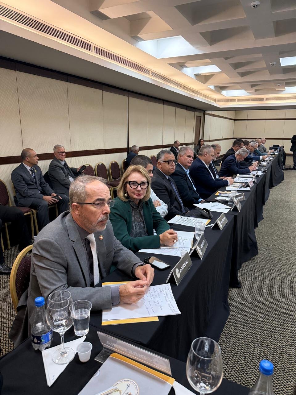 Atuação Nacional: ABVO marca presença em debates da FENEME sobre segurança pública e direitos dos militares