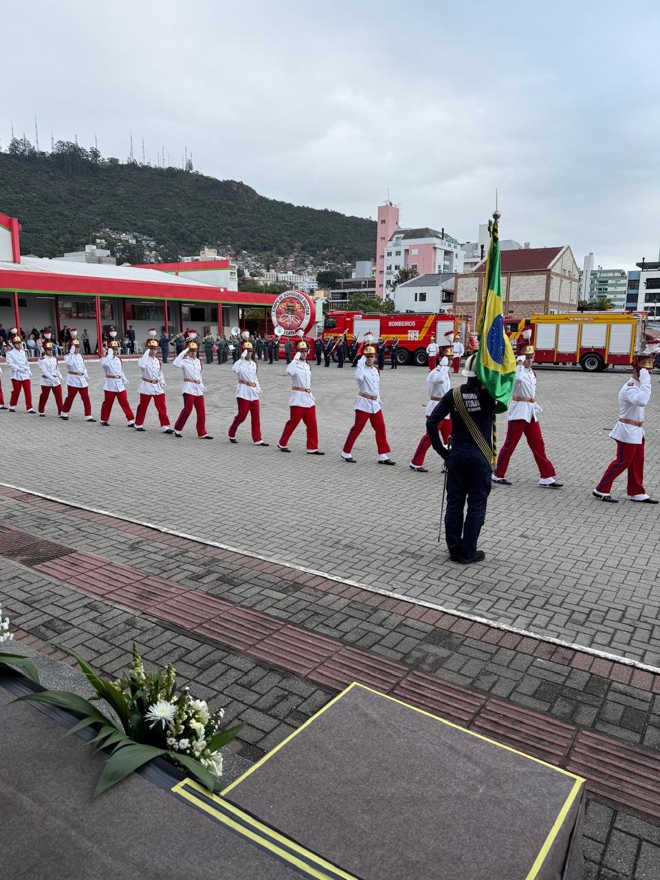 ABVO prestigia entrega de espadins a cadetes do CBMSC no Dia Nacional do Bombeiro