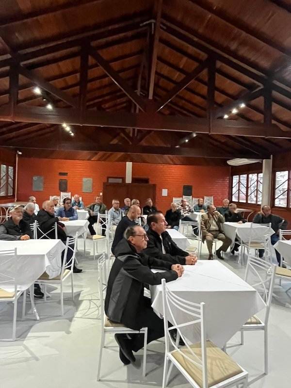 ABVO reinaugura churrasqueira da Sede Trindade em evento de confraternização